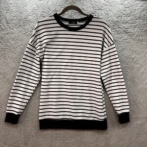 YOMOKO Women's Medium Black And White Striped Heart Elbow Design Love